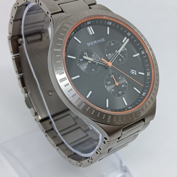 Bering Titan Chrono 11743-709 Men's 43mm Brushed Titanium Watch - Picture 4 of 11